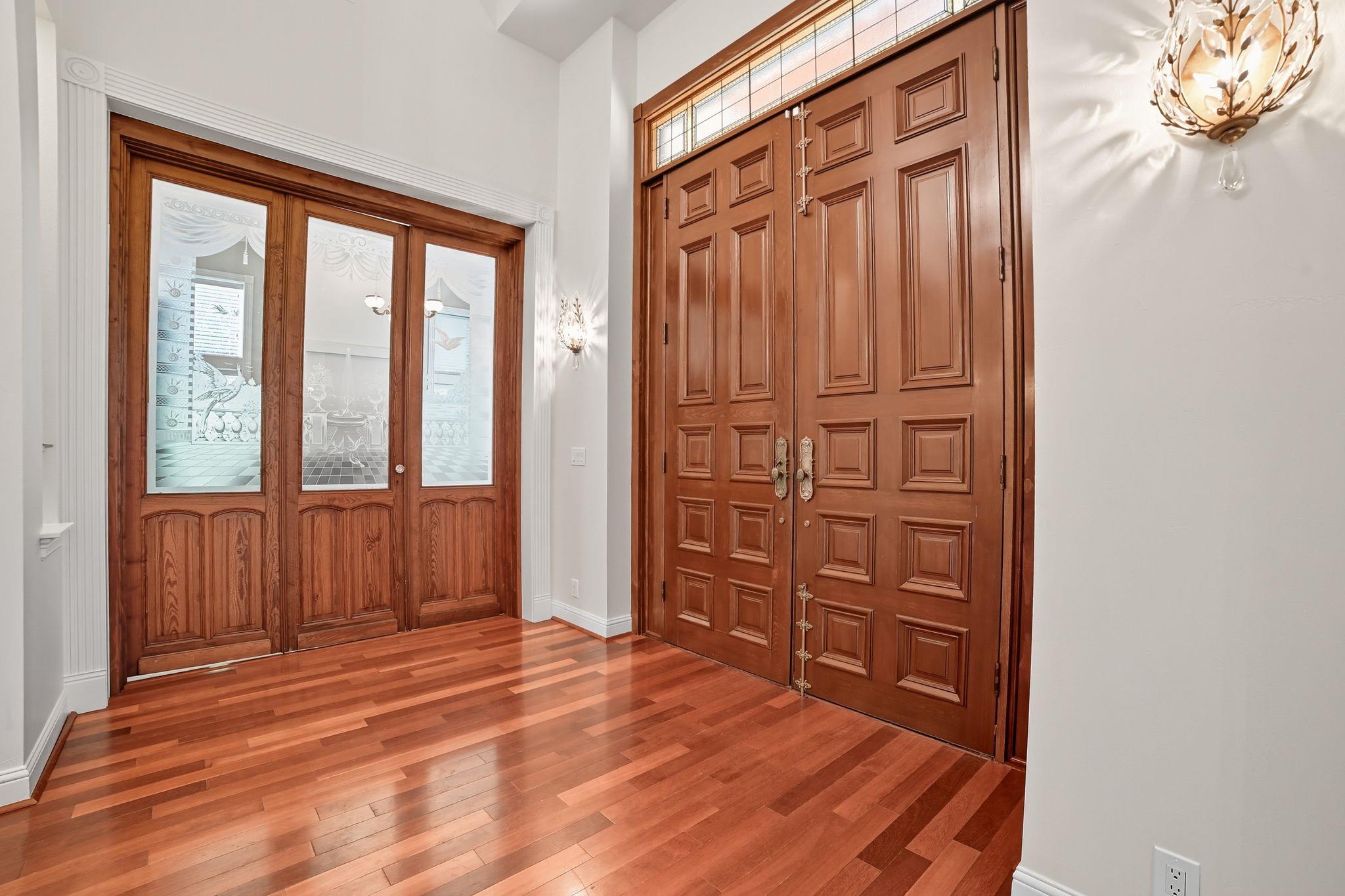 500 Konstanty Cir, West Lake Hills, TX 78746