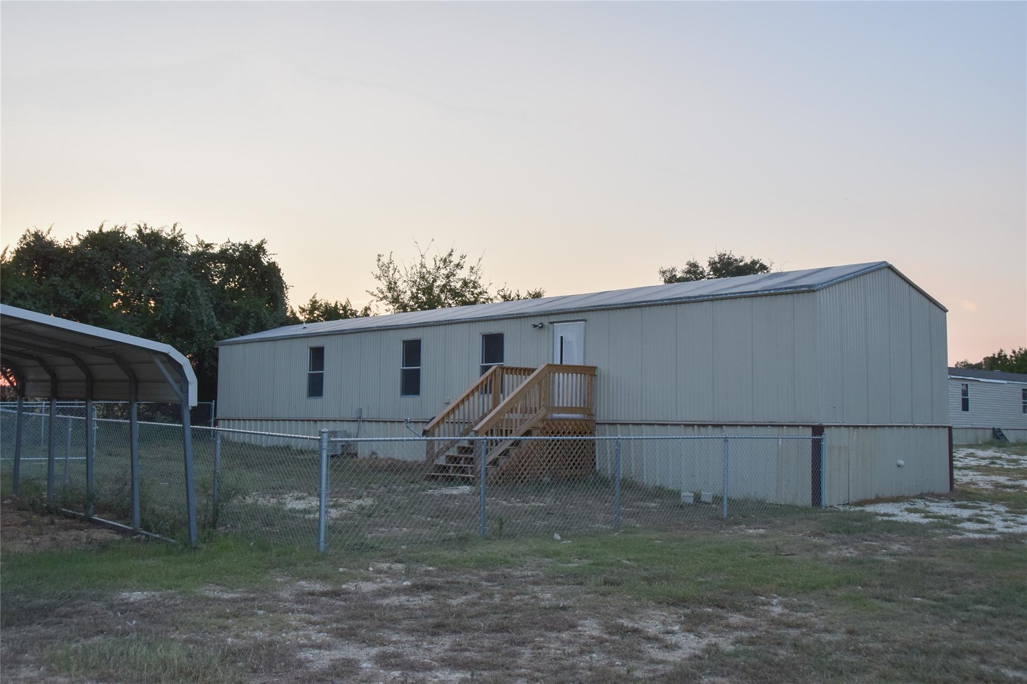 900 Phillip Ln, Liberty Hill, TX 78642