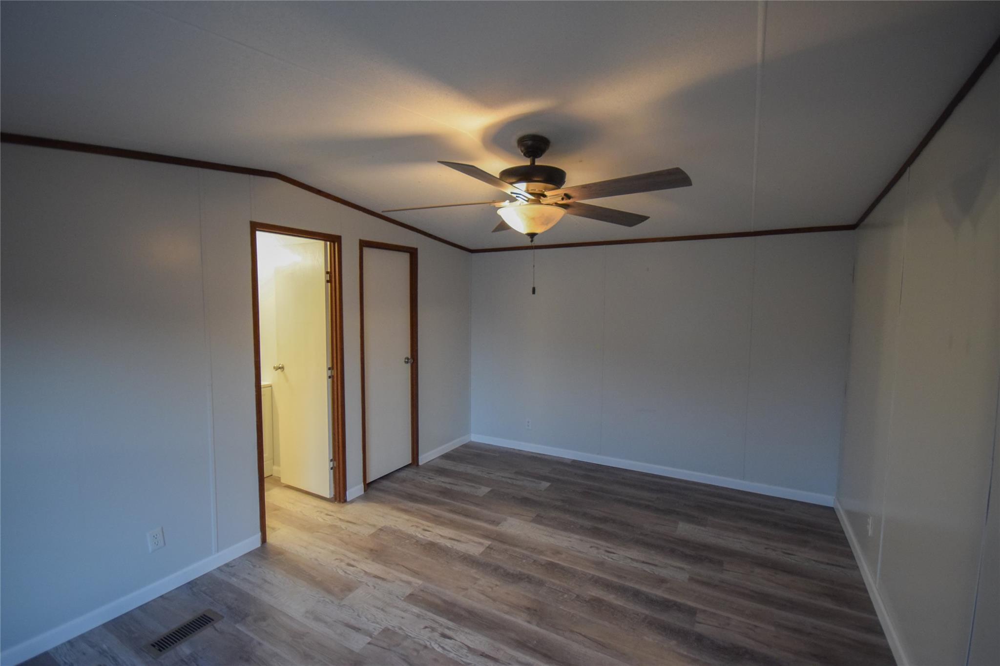 900 Phillip Ln, Liberty Hill, TX 78642