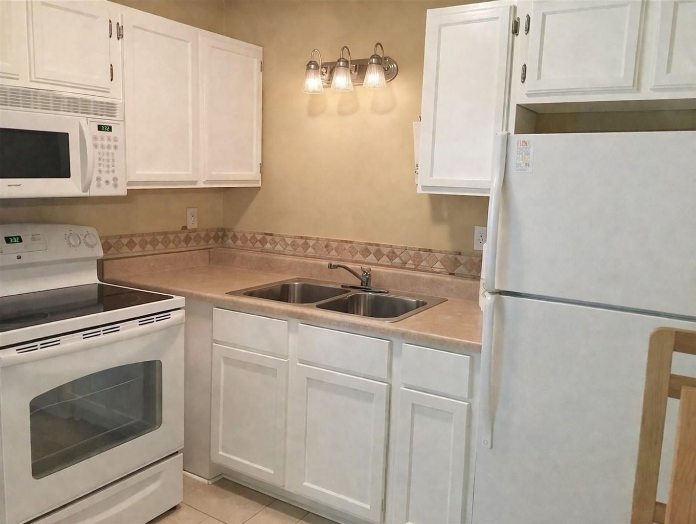 1000 W 26th St # 120, Austin, TX 78705