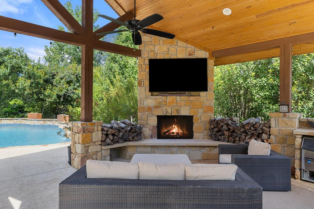 305 Enchanted Hilltop Way, Austin, TX 78738