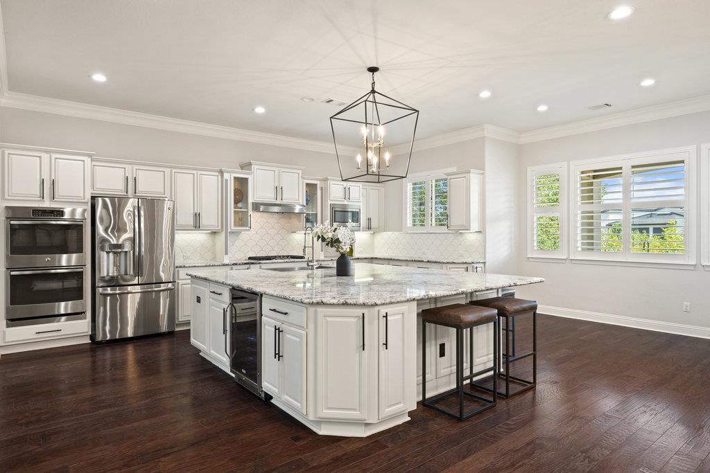 305 Enchanted Hilltop Way, Austin, TX 78738