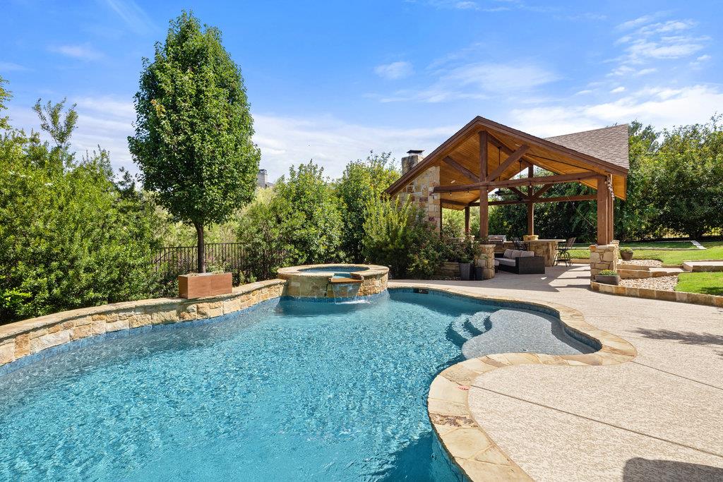 305 Enchanted Hilltop Way, Austin, TX 78738