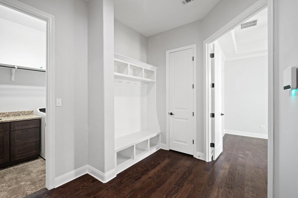 305 Enchanted Hilltop Way, Austin, TX 78738