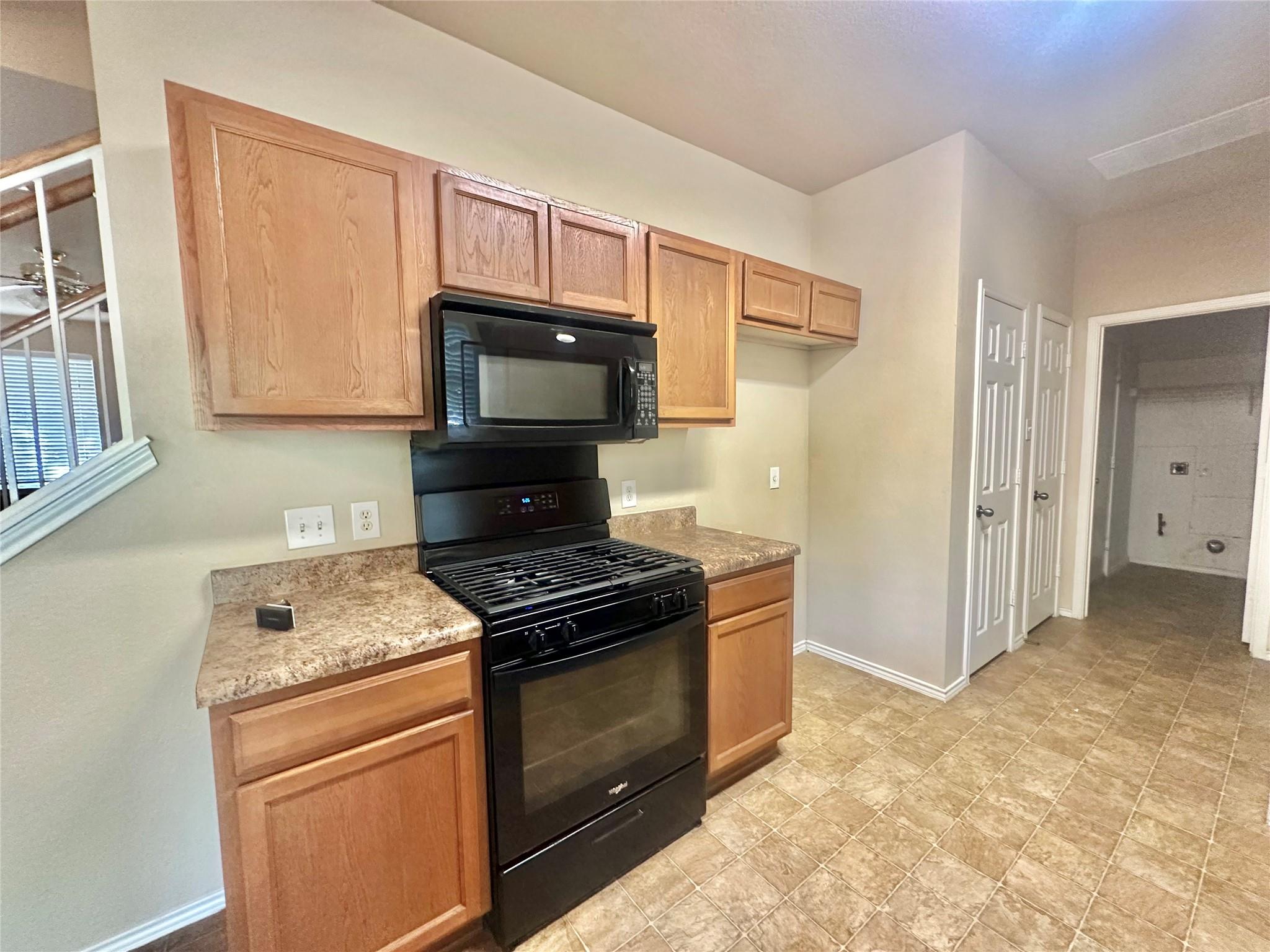 2624 Haselwood Ln, Round Rock, TX 78665