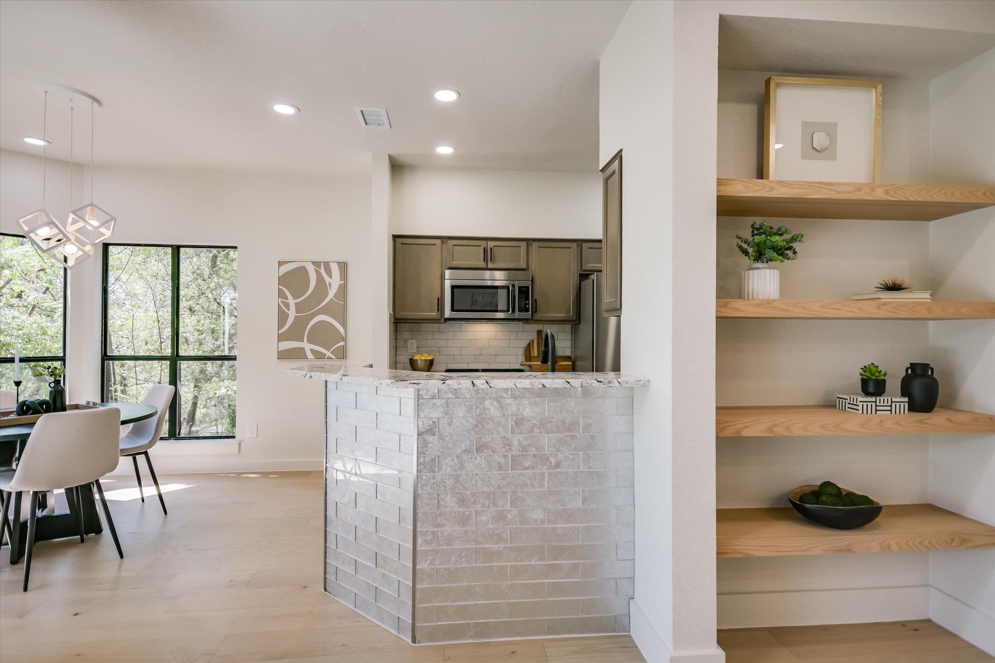 4711 Spicewood Springs Rd # 172, Austin, TX 78759