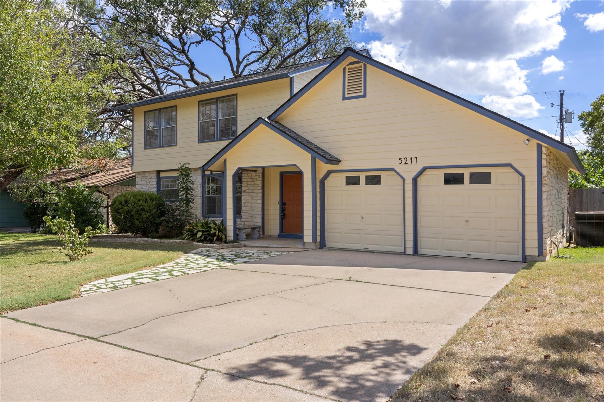 5217 Summerset Trl, Austin, TX 78749