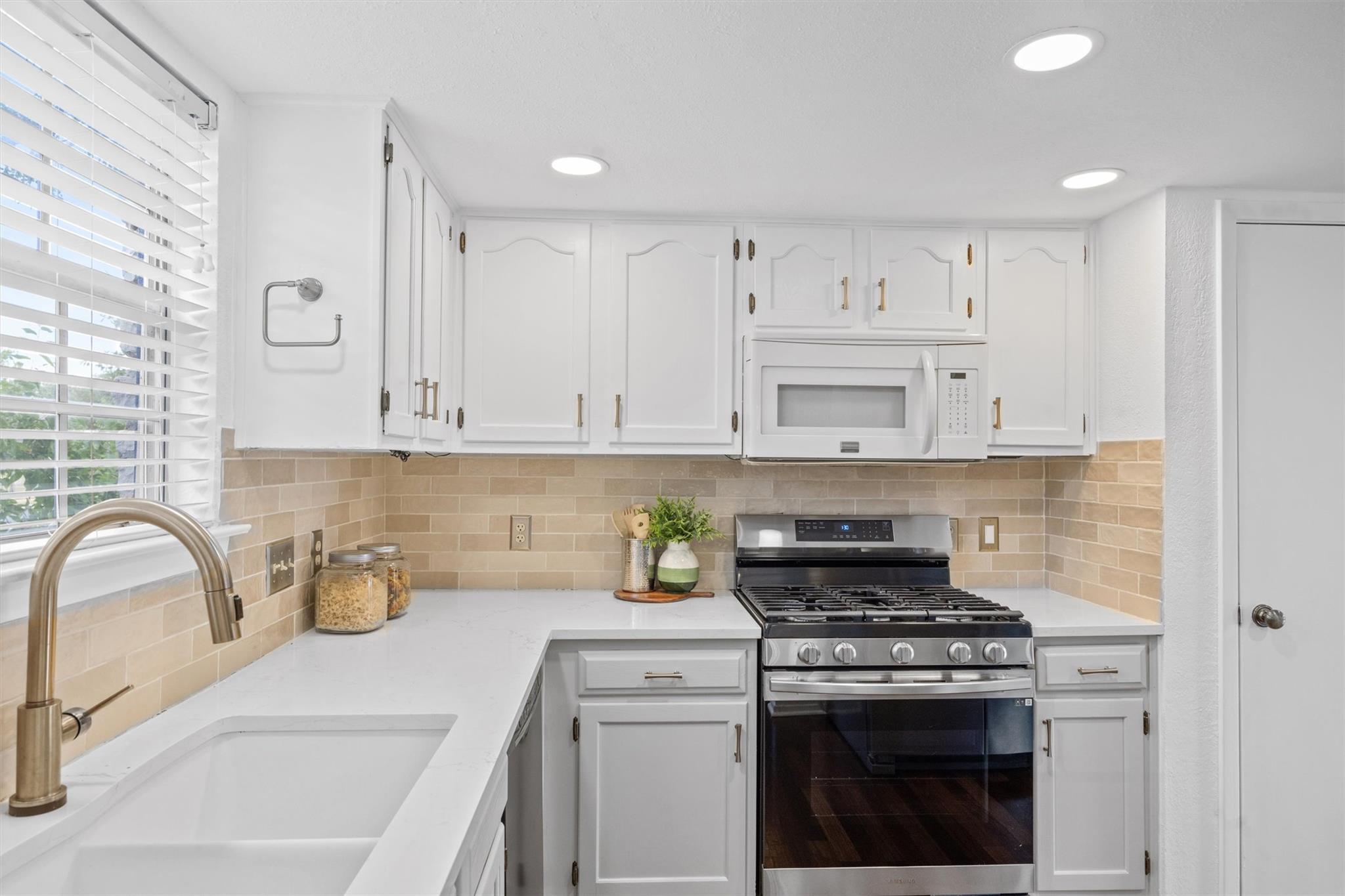 5217 Summerset Trl, Austin, TX 78749