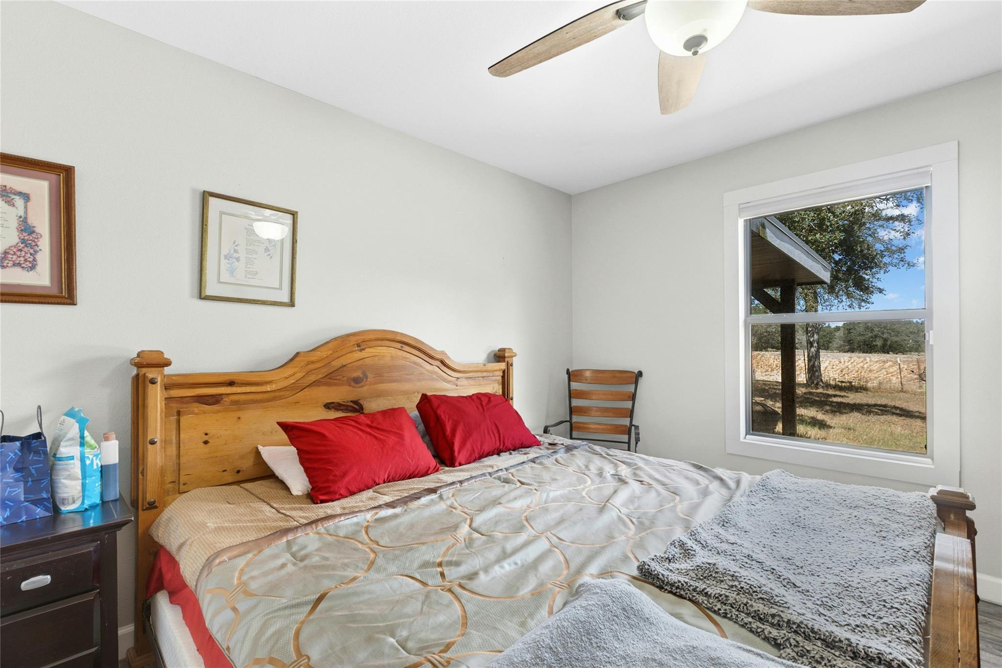 1498 County Road 313, Lexington, TX 78947