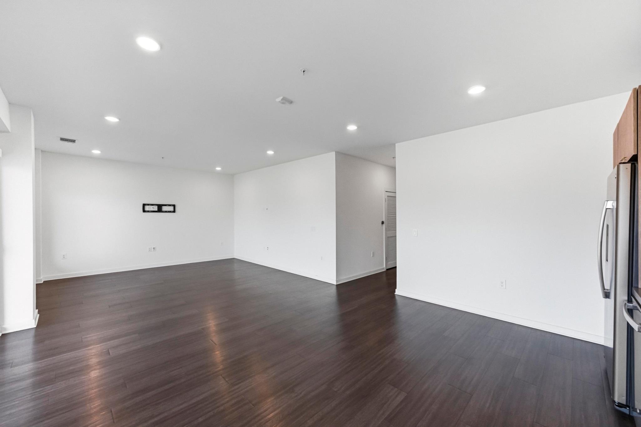 4361 S Congress Ave # 309, Austin, TX 78745