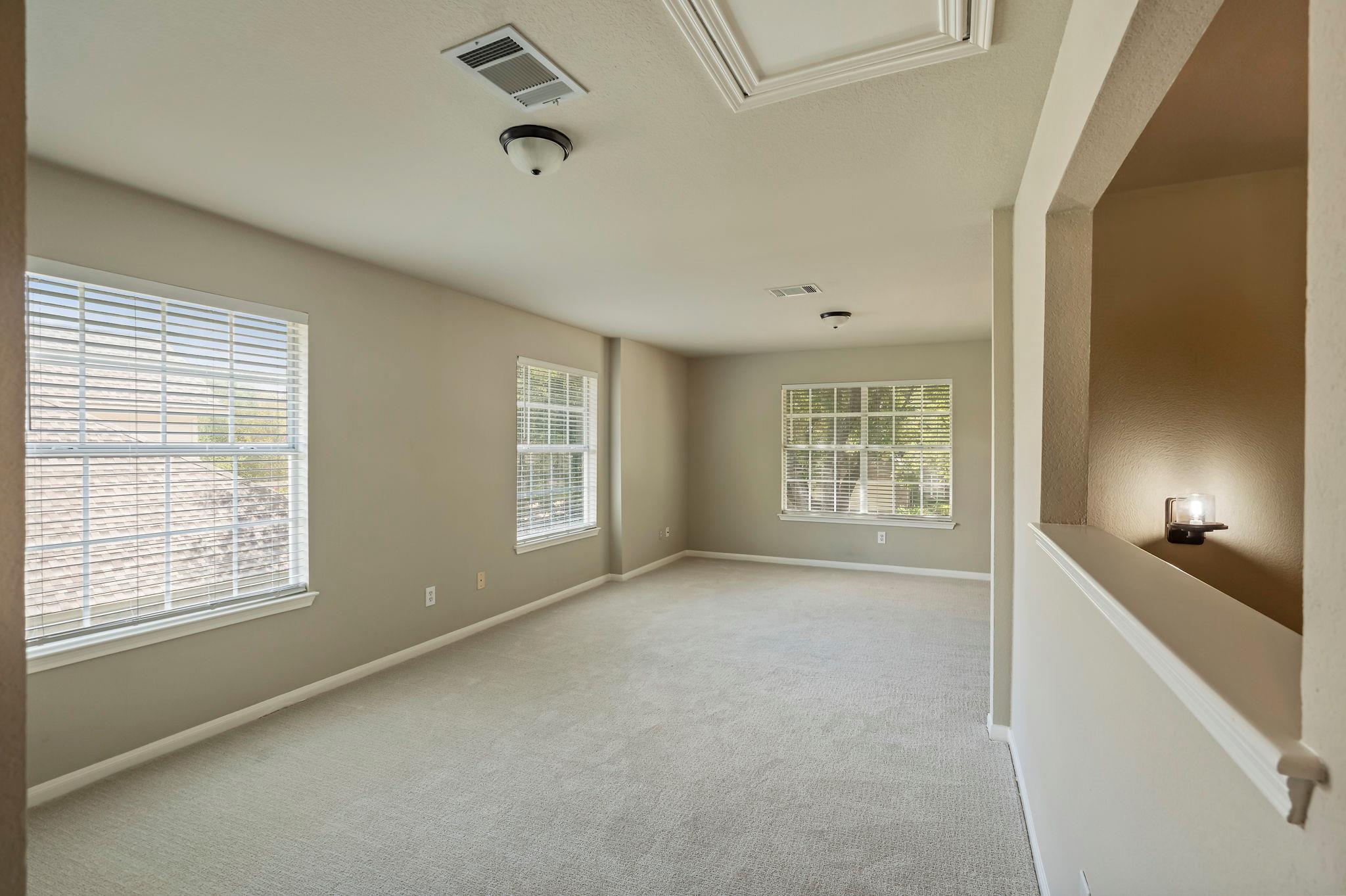 2004 Wood Glen Dr, Round Rock, TX 78681