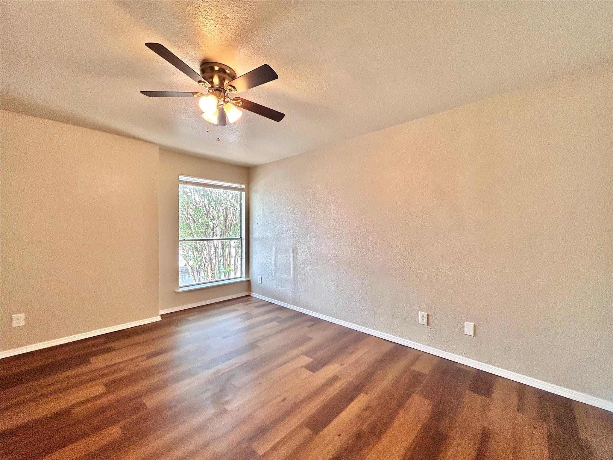 7111 Hwy 290 East # D, Austin, TX 78749