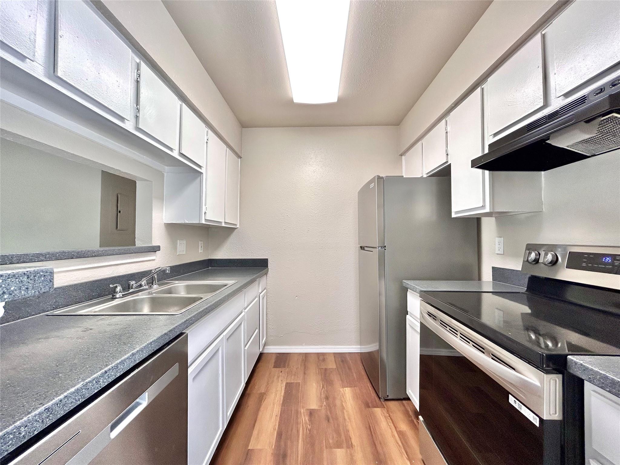 7111 Hwy 290 East # D, Austin, TX 78749