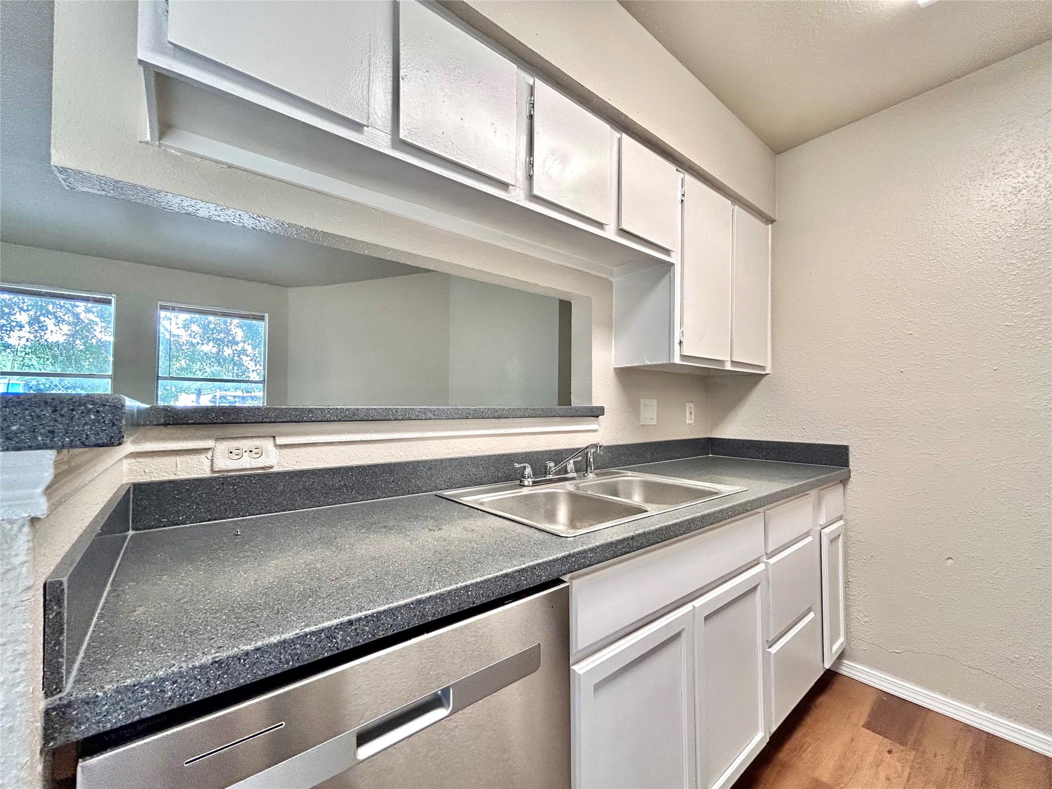 7111 Hwy 290 East # D, Austin, TX 78749