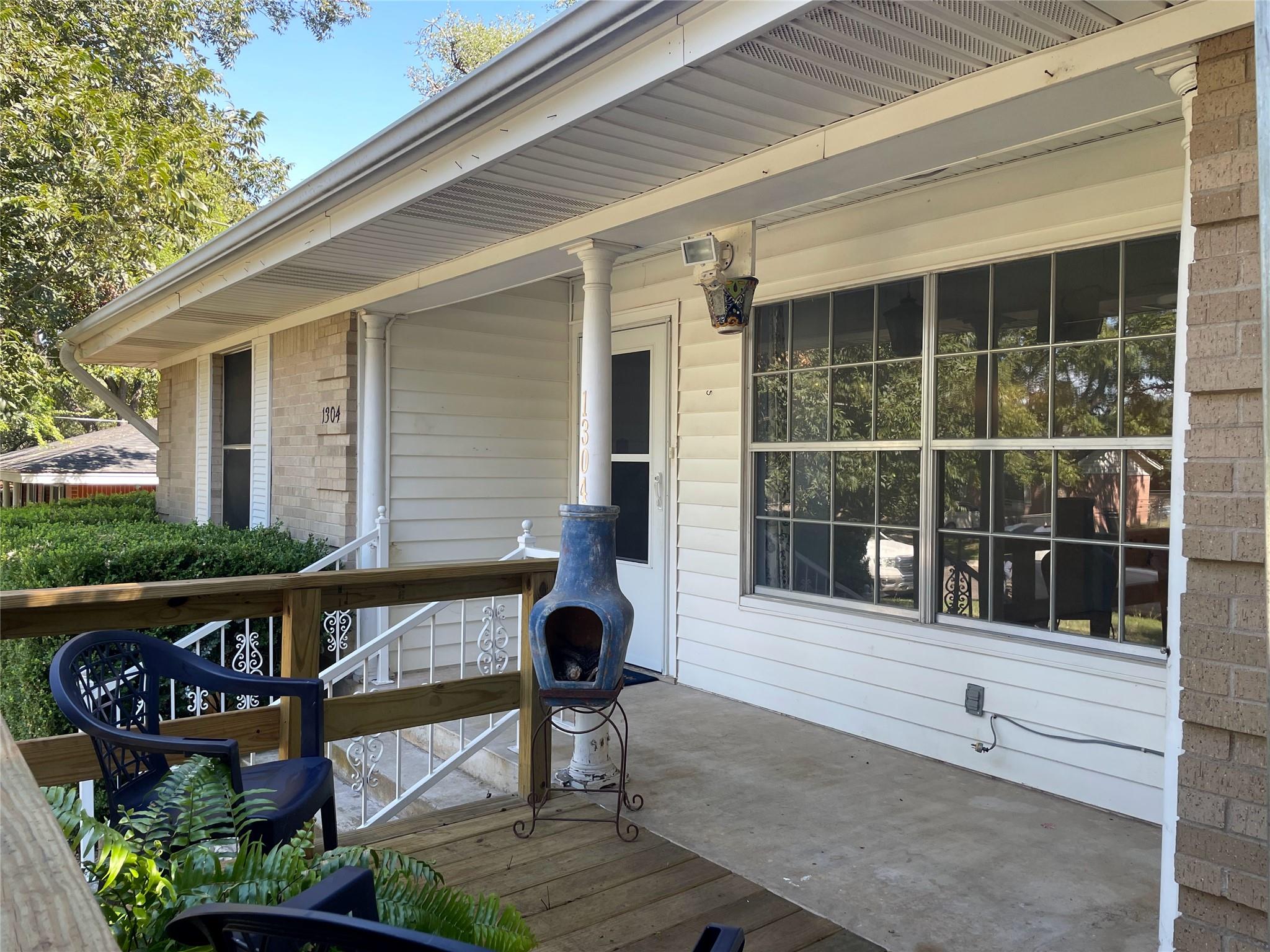 1304 W Avenue B, Lampasas, TX 76550