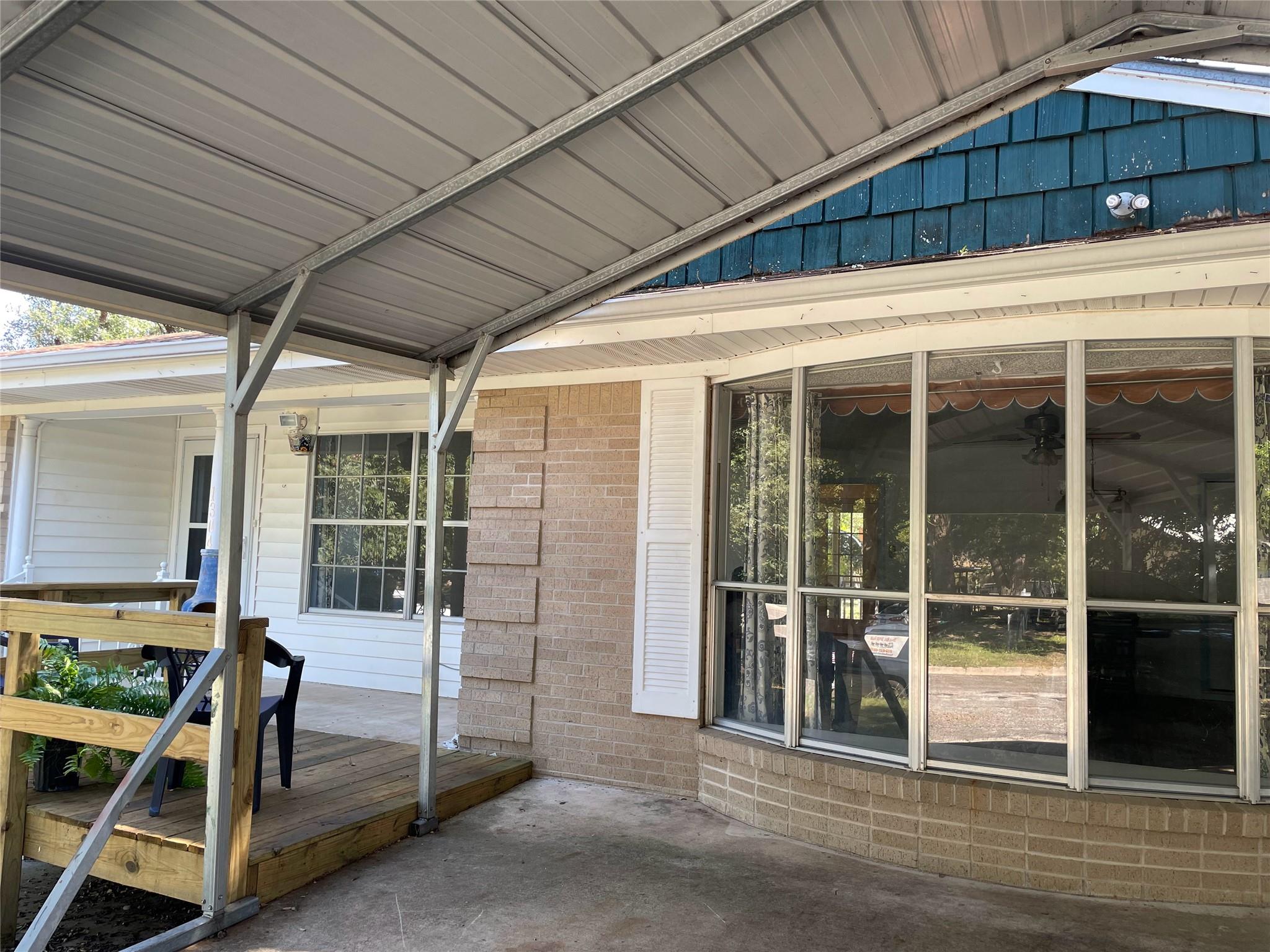 1304 W Avenue B, Lampasas, TX 76550