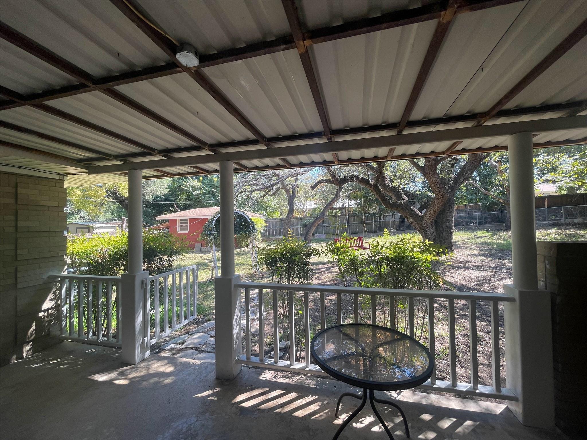 1304 W Avenue B, Lampasas, TX 76550