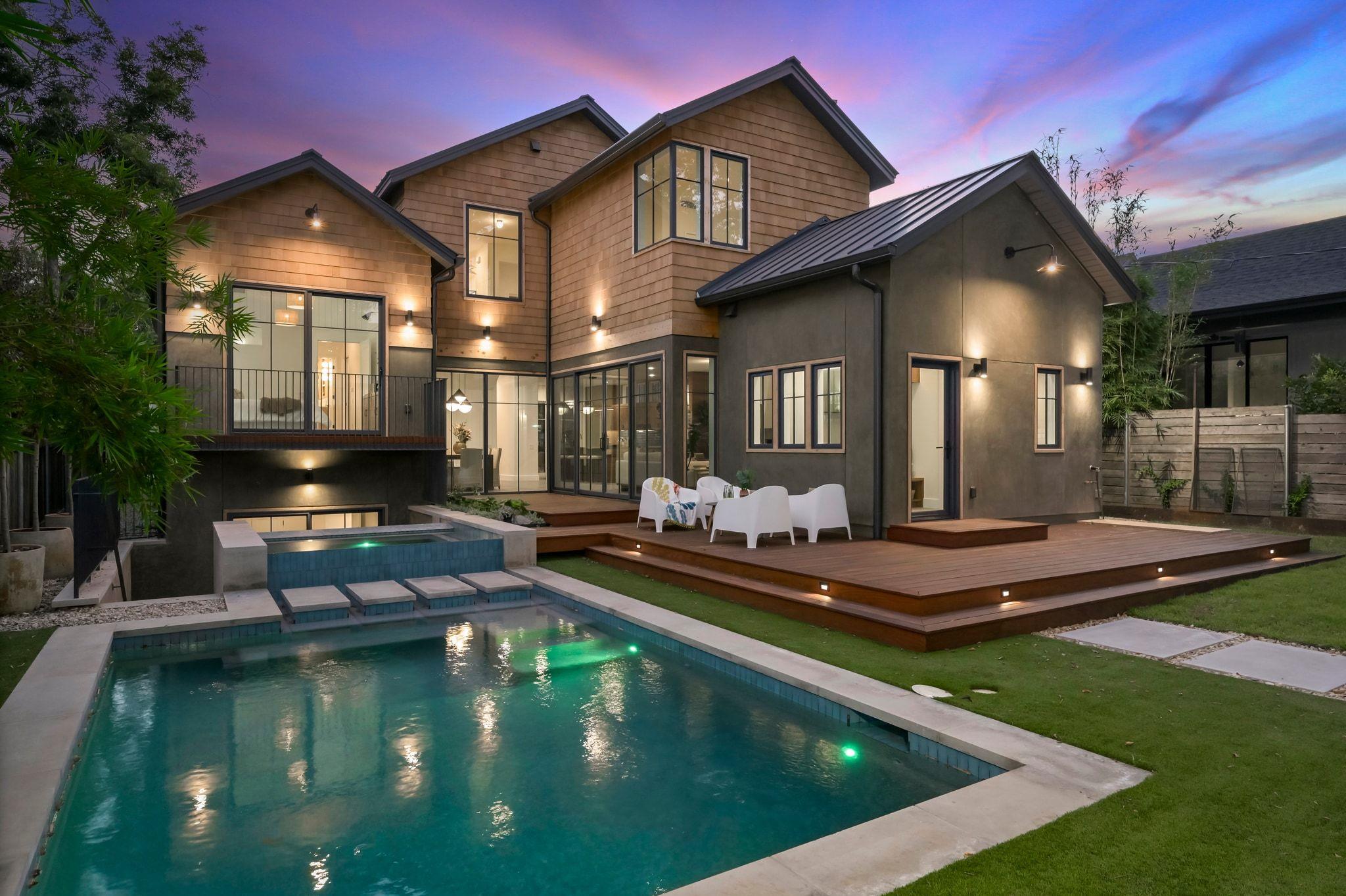 706 W Johanna St, Austin, TX 78704