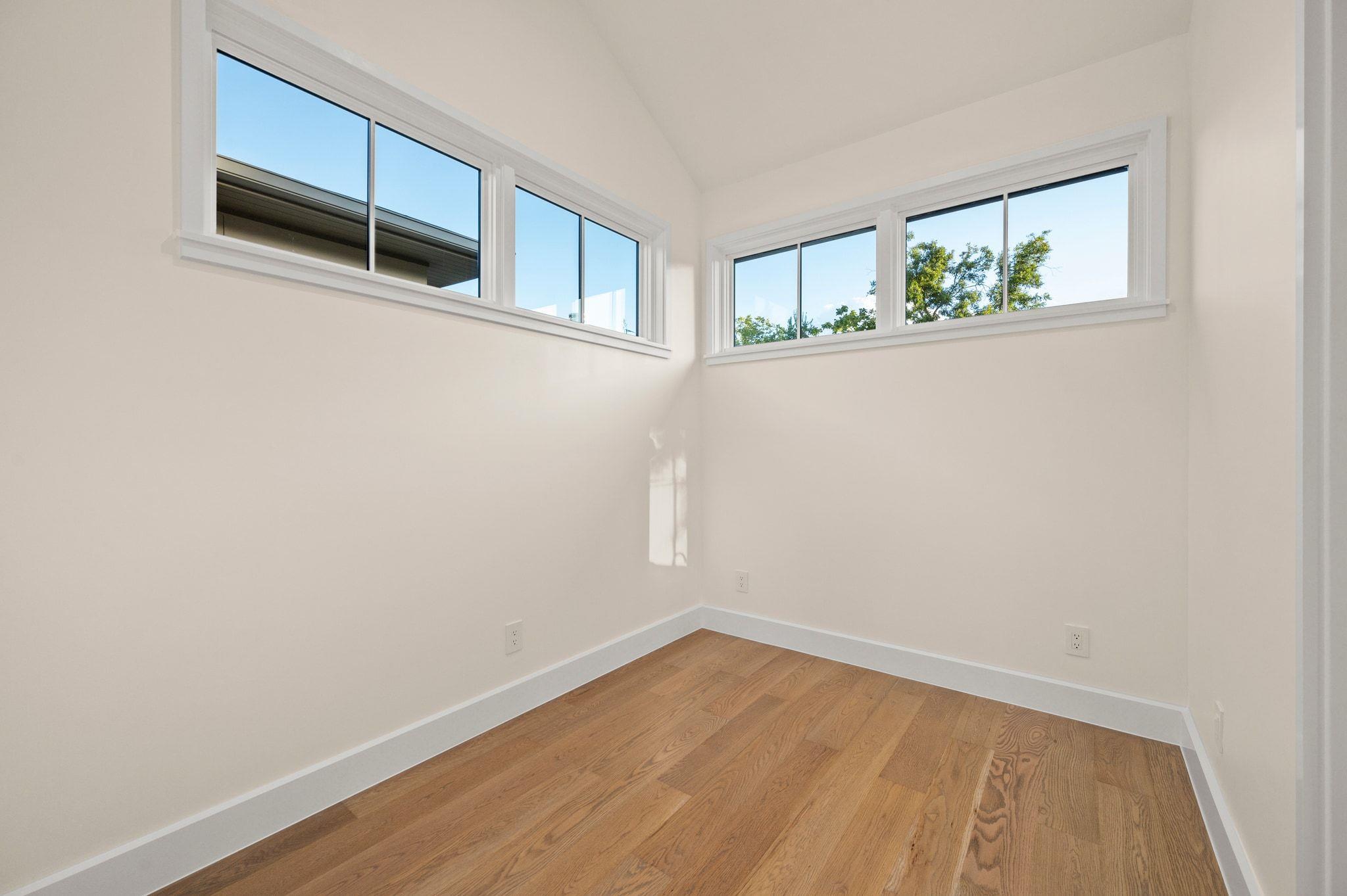 706 W Johanna St, Austin, TX 78704