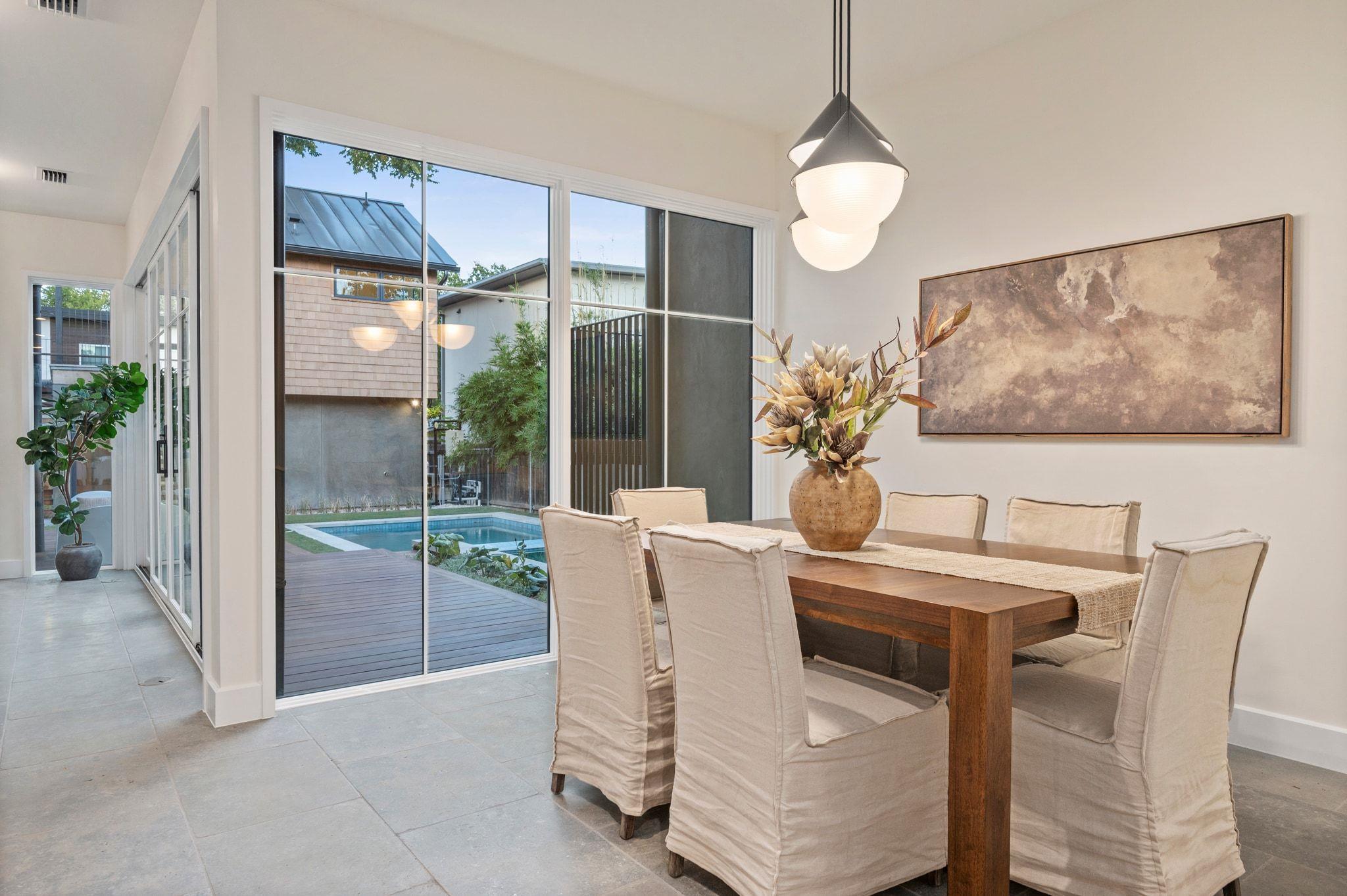 706 W Johanna St, Austin, TX 78704