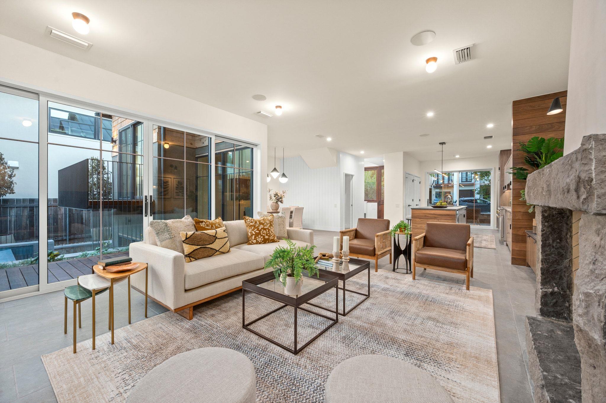 706 W Johanna St, Austin, TX 78704