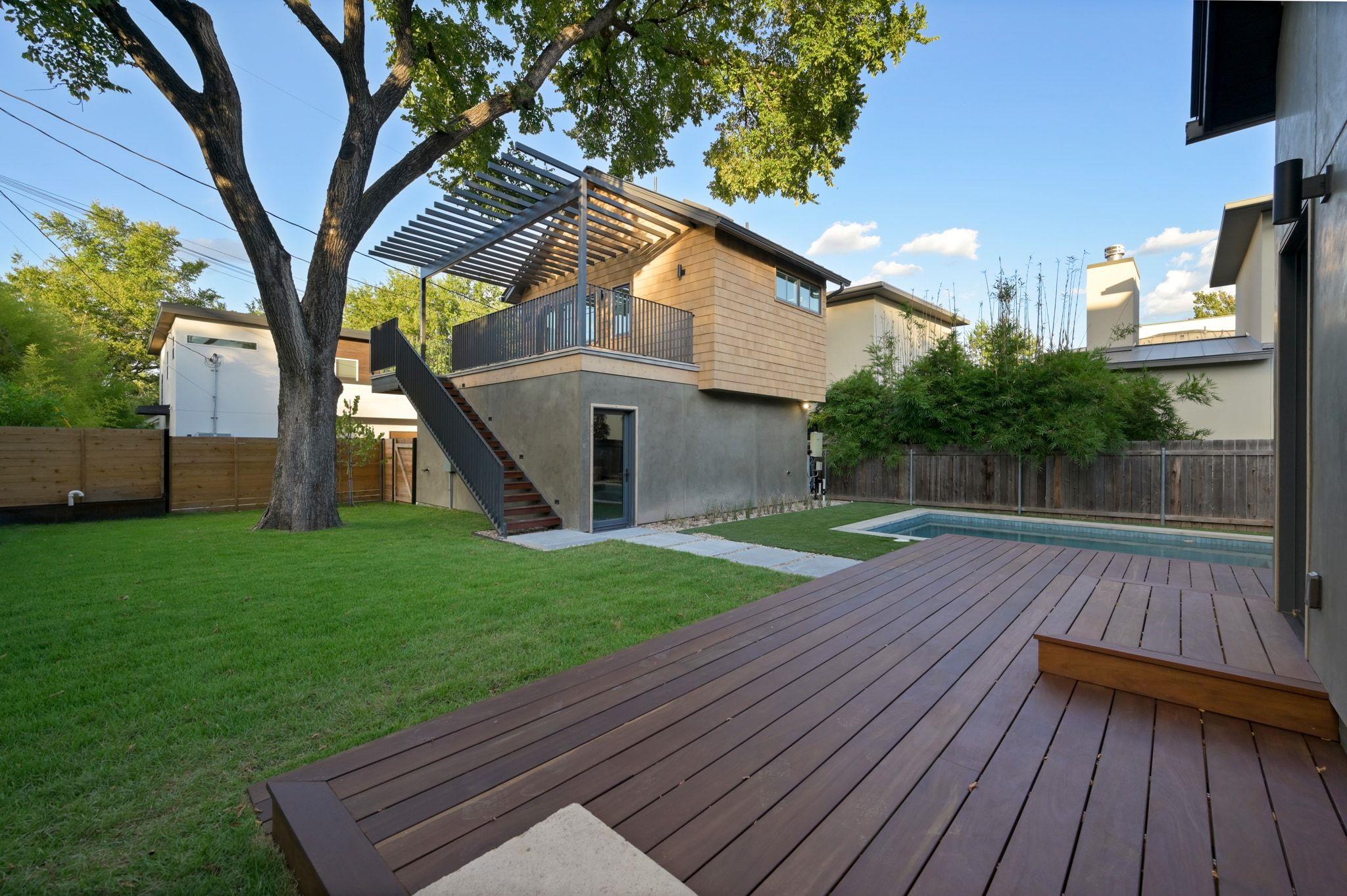 706 W Johanna St, Austin, TX 78704