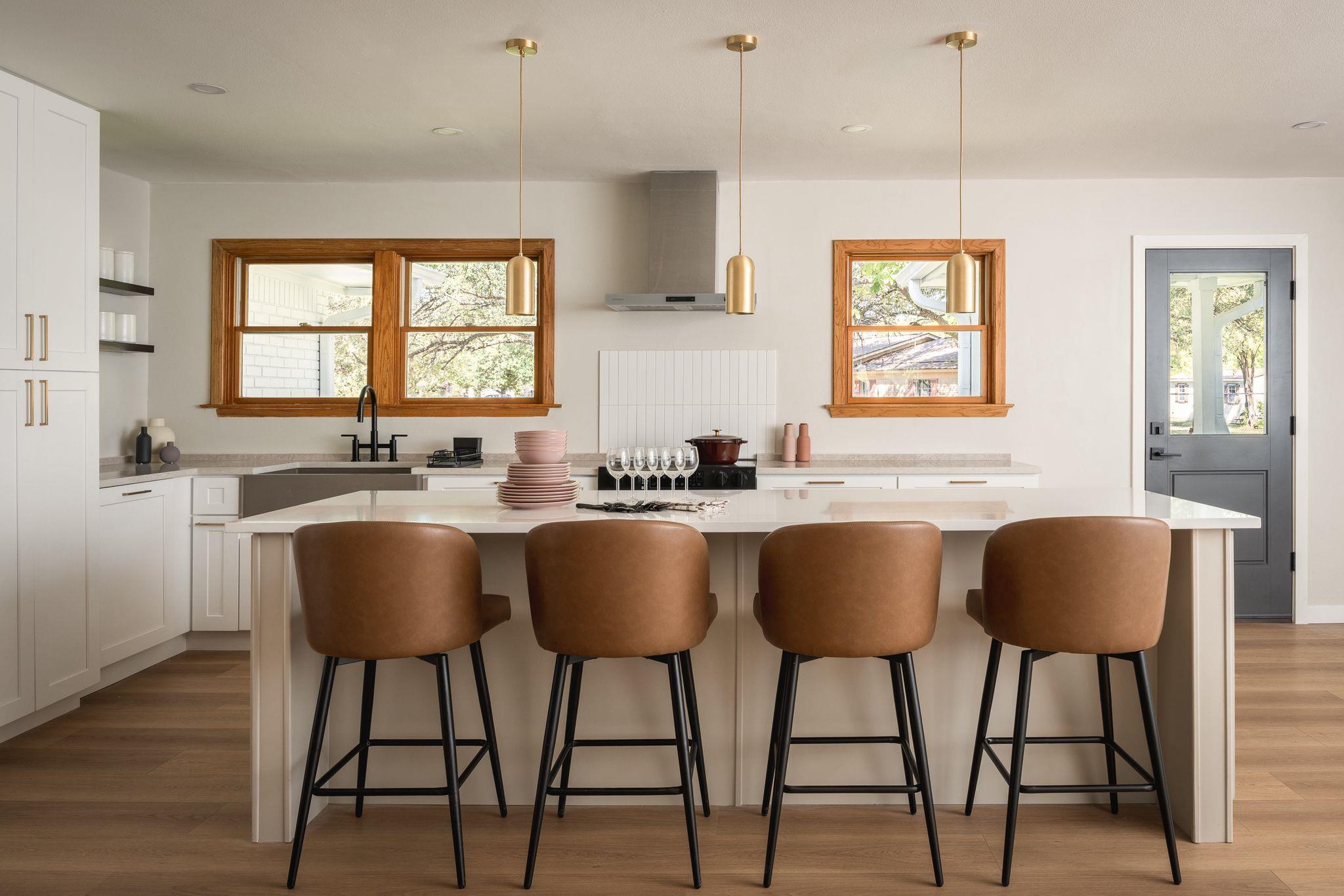 2710 Greenlawn Pkwy, Austin, TX 78757