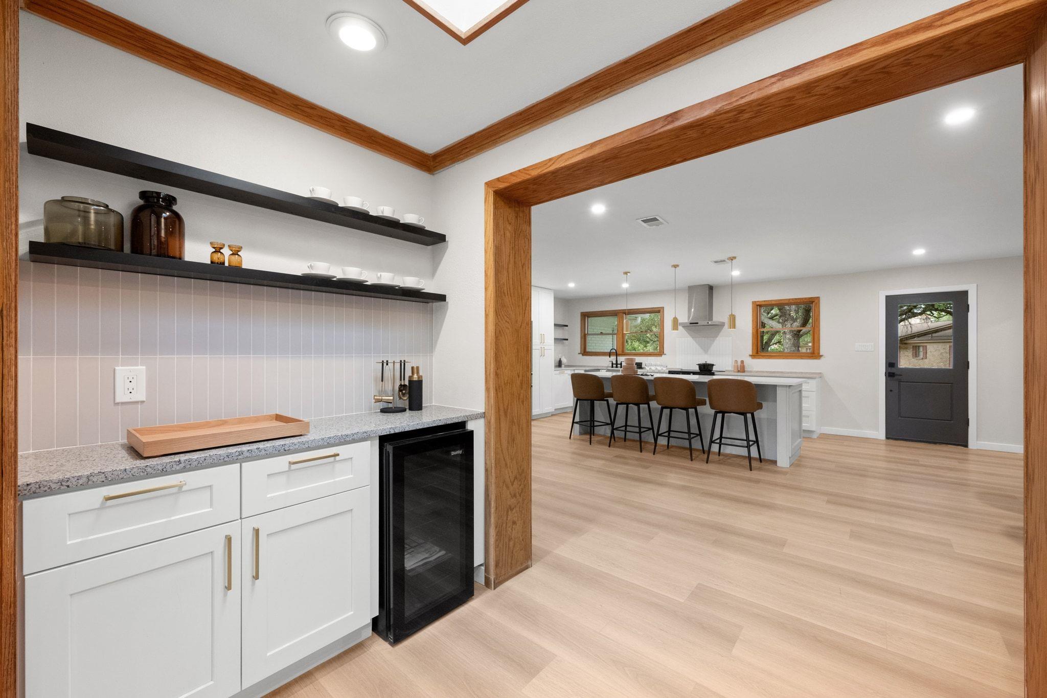 2710 Greenlawn Pkwy, Austin, TX 78757