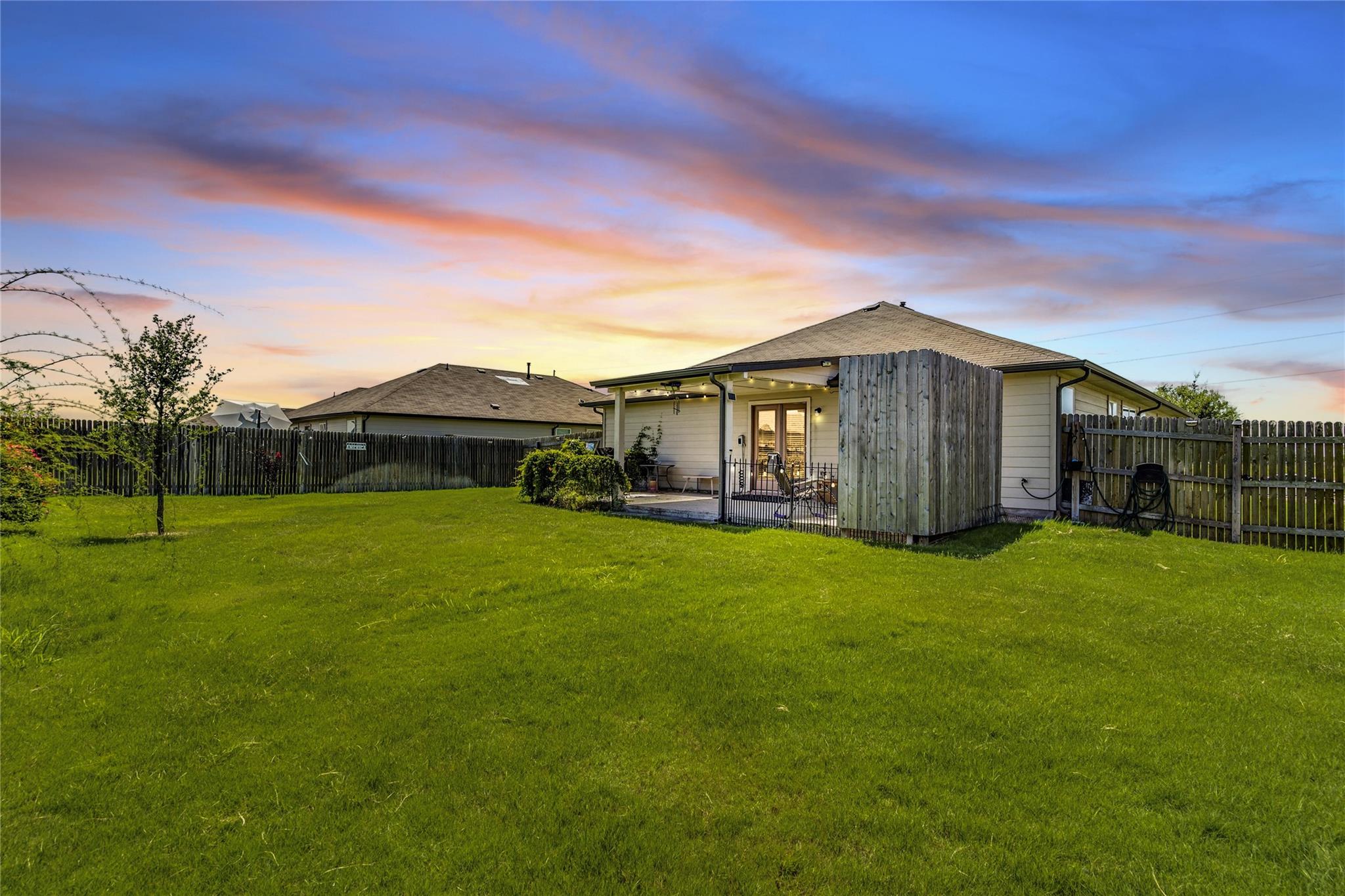 303 Marimoor Dr, Hutto, TX 78634