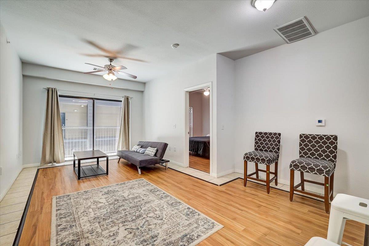 2515 Pearl # 310, Austin, TX 78705
