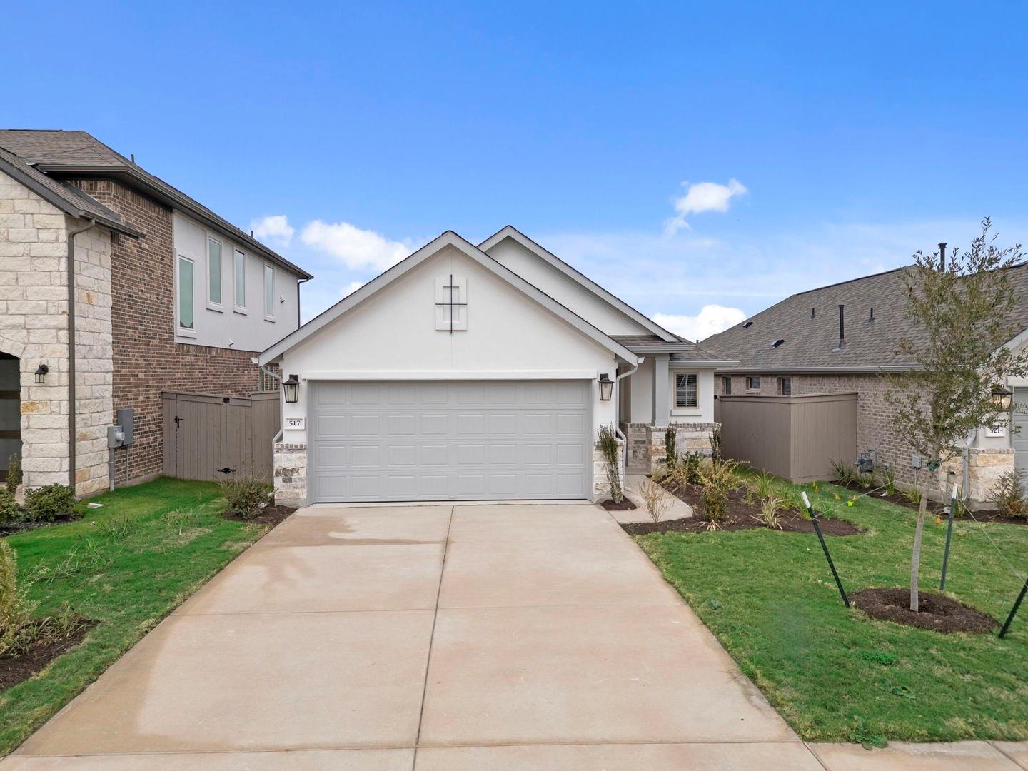 517 Bloomington Loop, Hutto, TX 78634