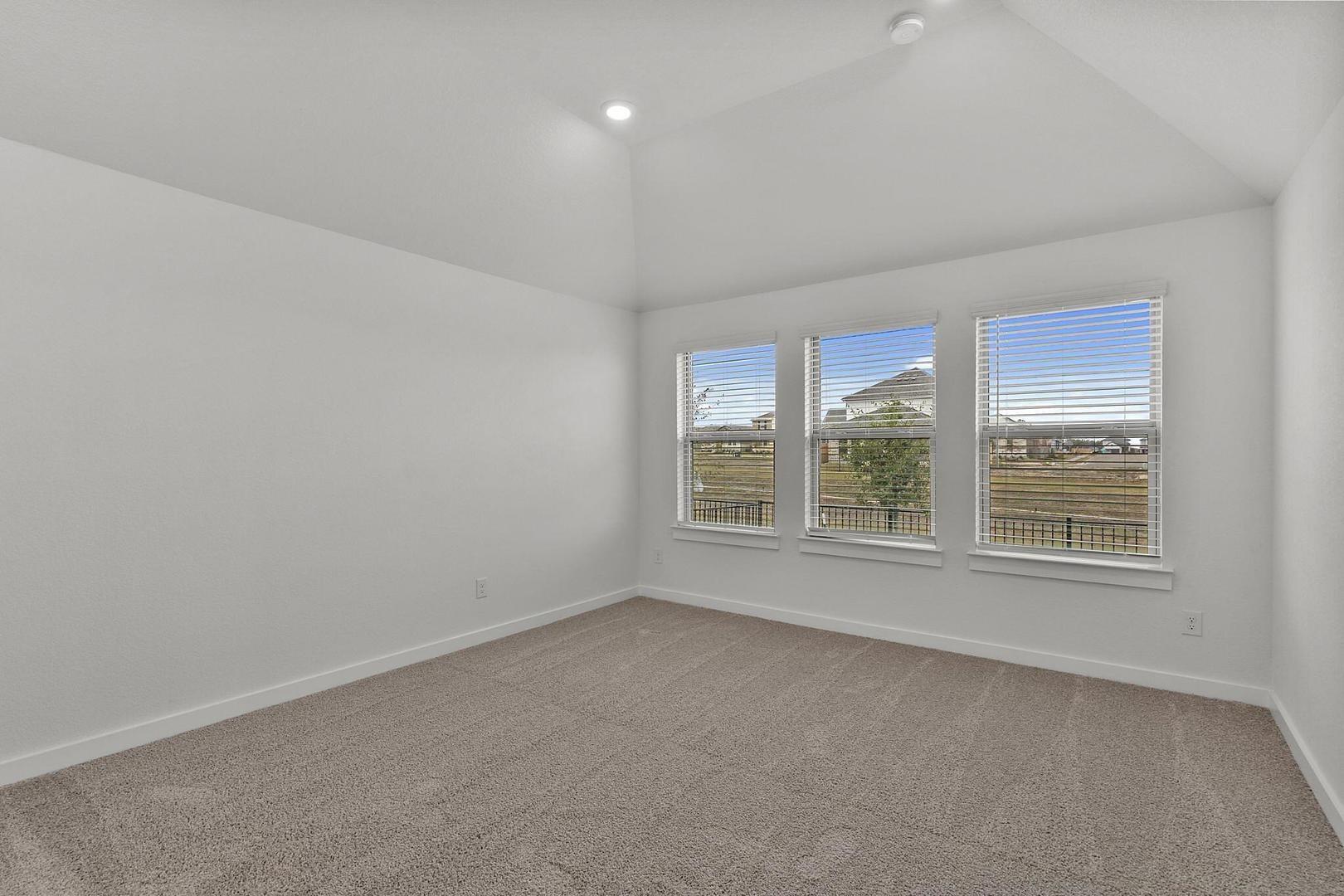 517 Bloomington Loop, Hutto, TX 78634