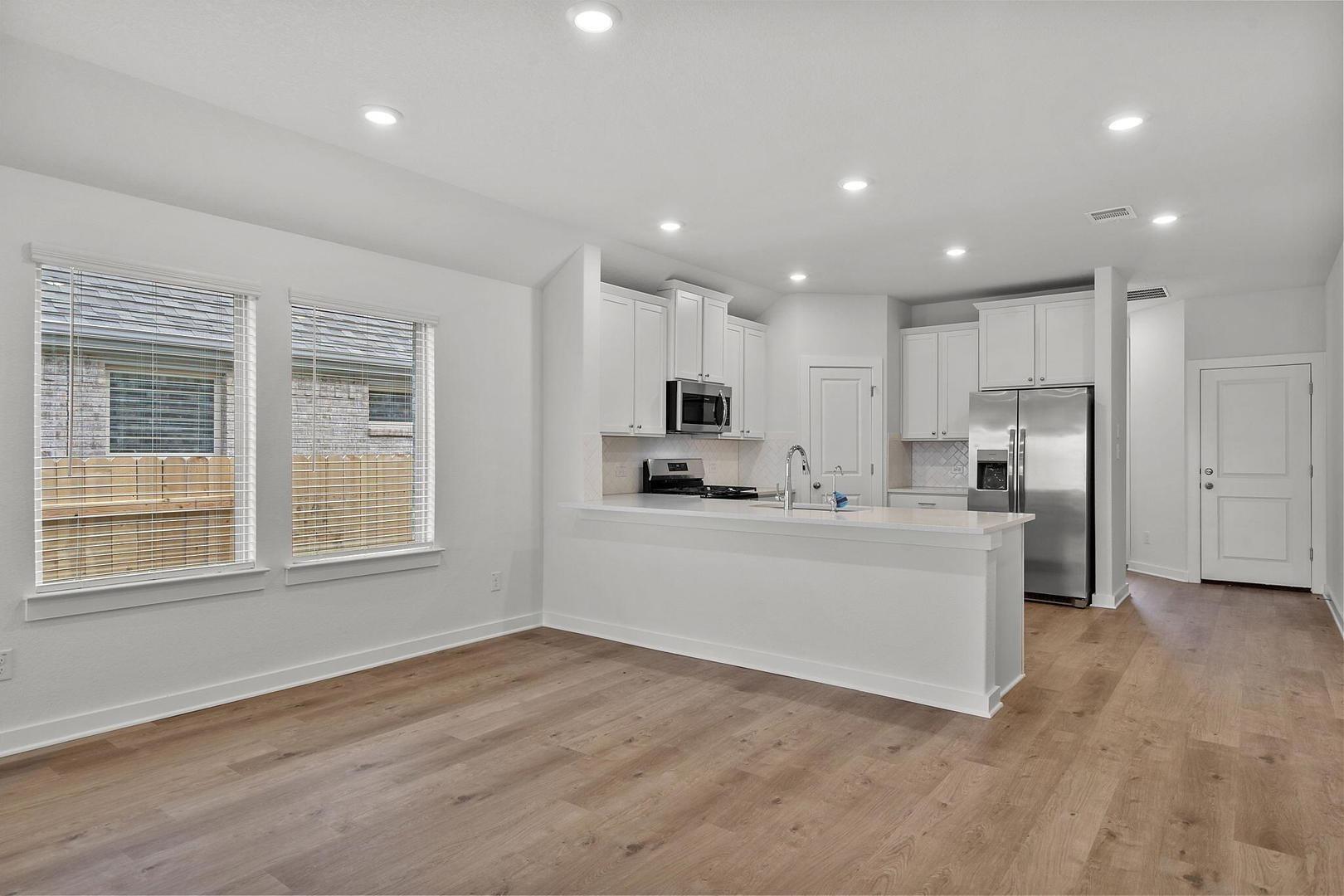 517 Bloomington Loop, Hutto, TX 78634