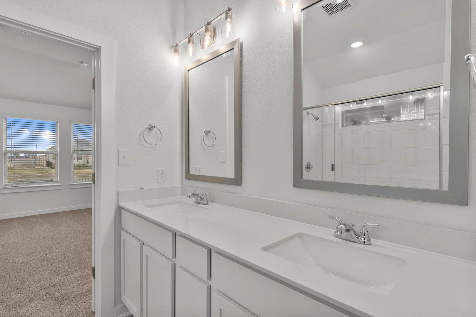 517 Bloomington Loop, Hutto, TX 78634