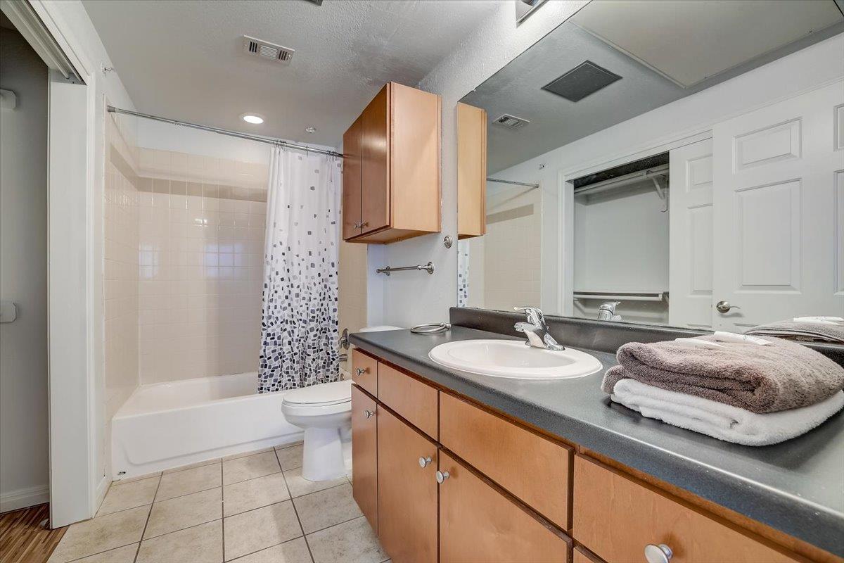 2515 Pearl # 212, Austin, TX 78705