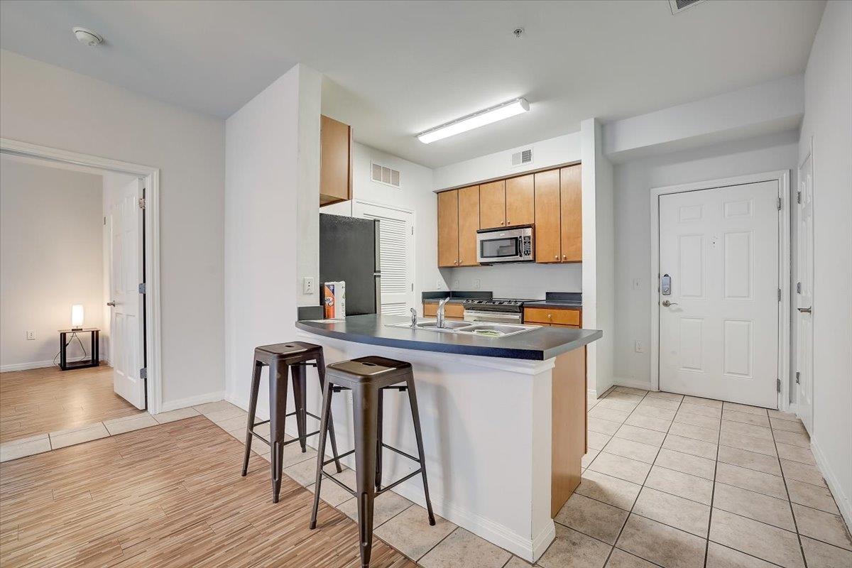 2515 Pearl # 212, Austin, TX 78705