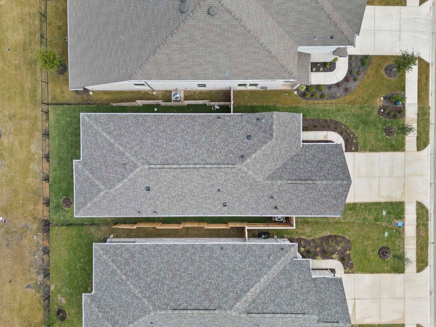 521 Bloomington Loop, Hutto, TX 78634