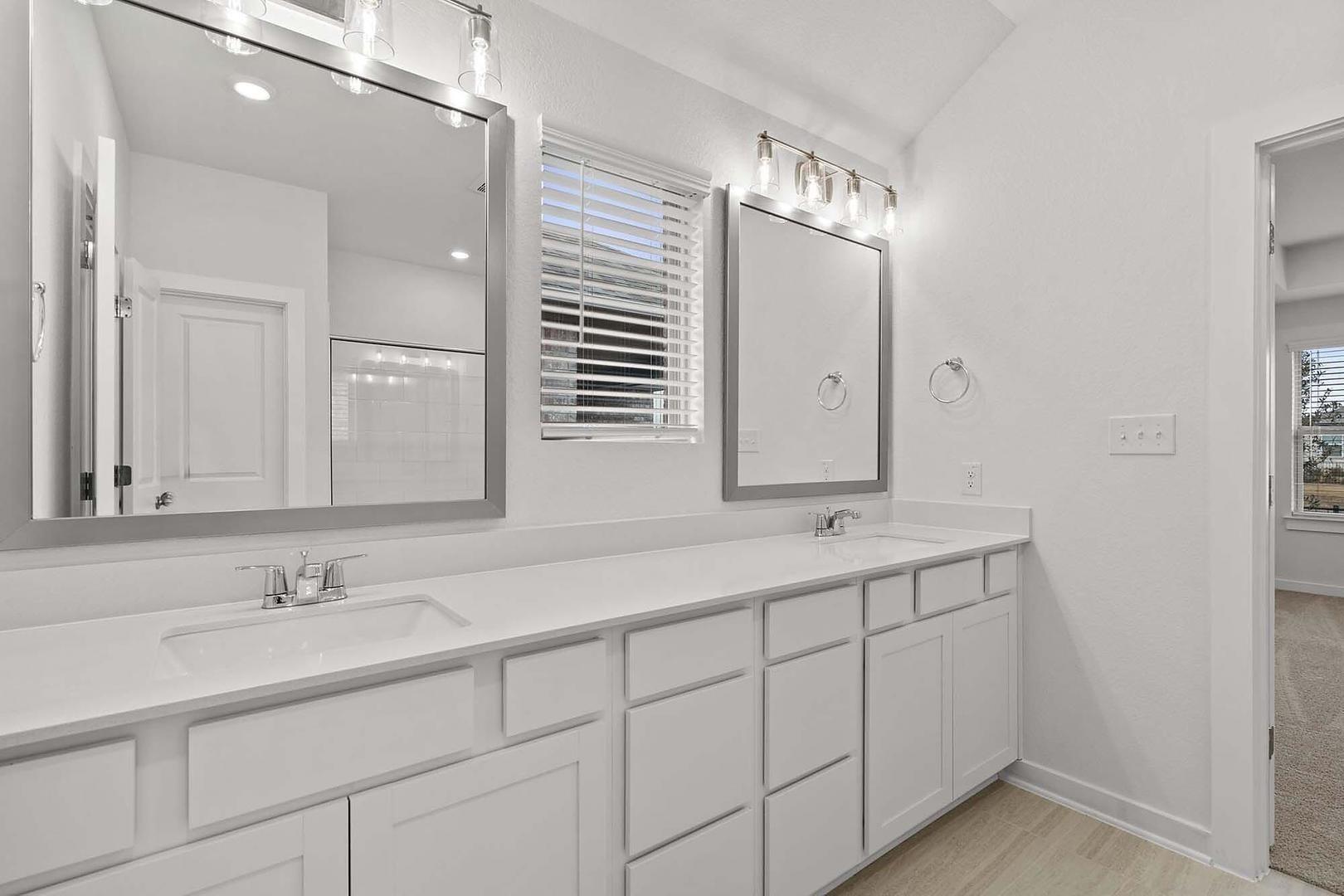 521 Bloomington Loop, Hutto, TX 78634