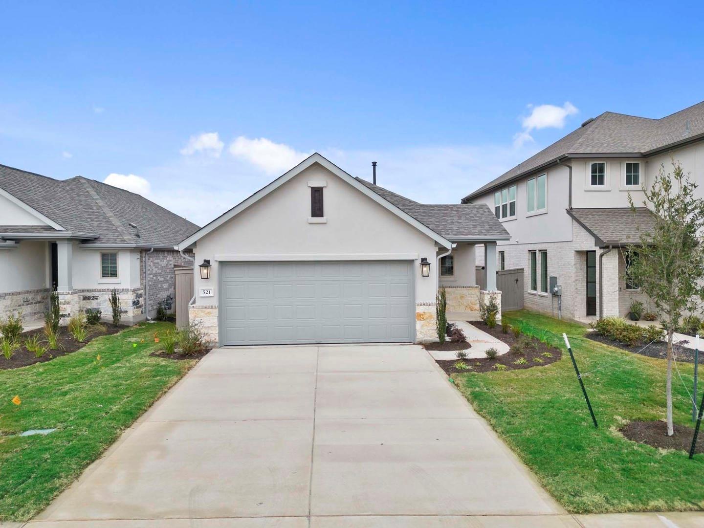 521 Bloomington Loop, Hutto, TX 78634