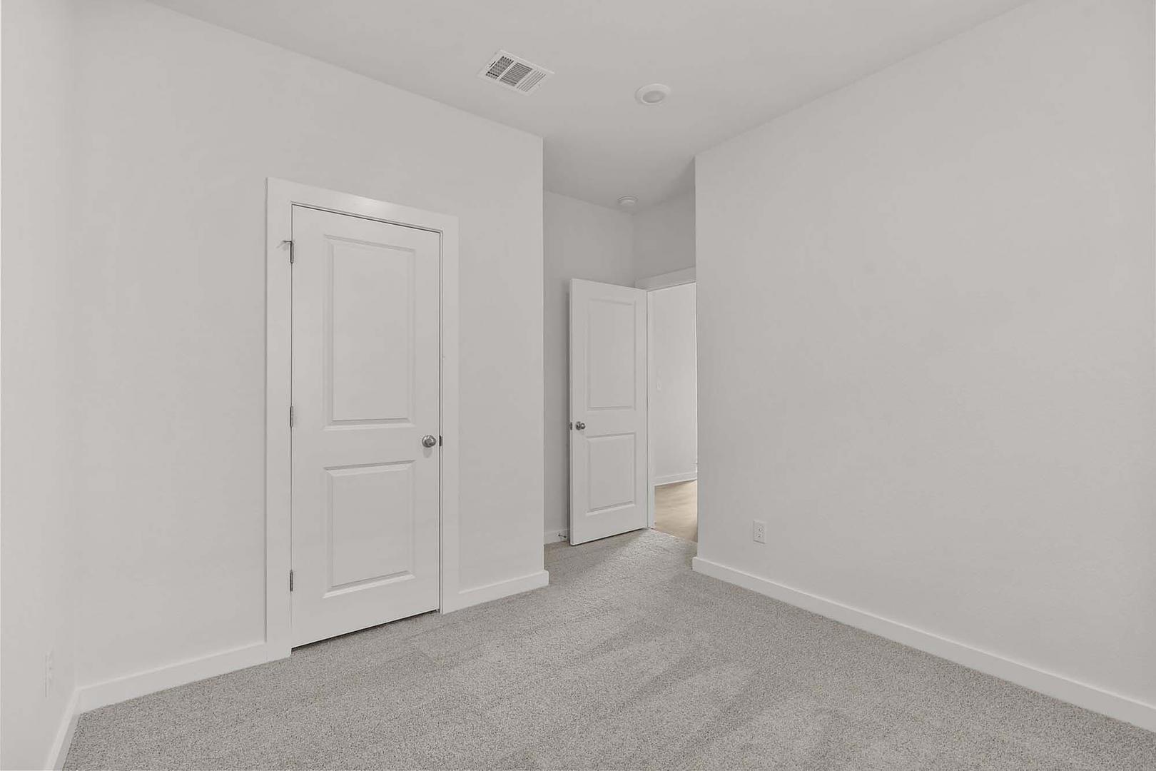 521 Bloomington Loop, Hutto, TX 78634