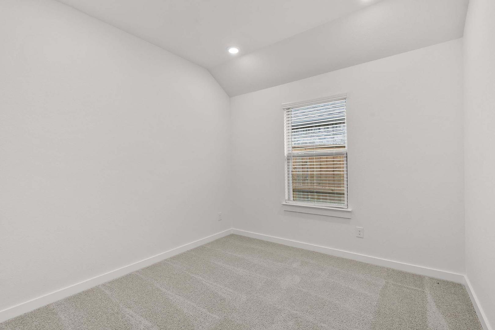 521 Bloomington Loop, Hutto, TX 78634