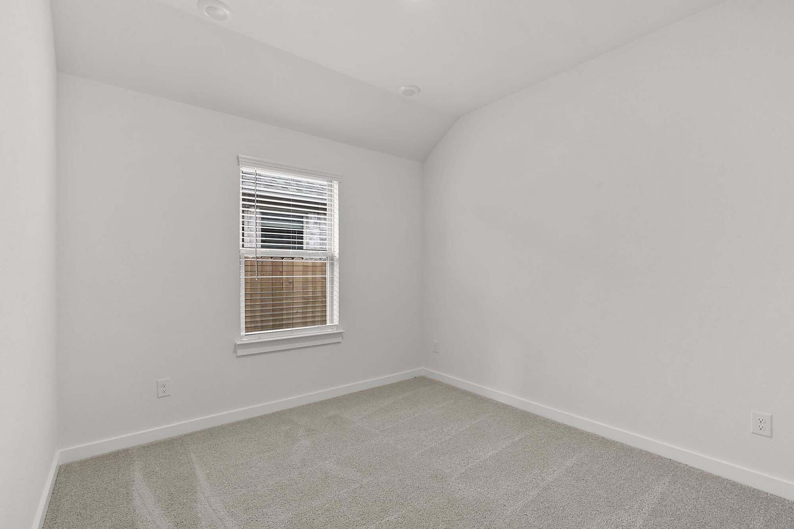 521 Bloomington Loop, Hutto, TX 78634