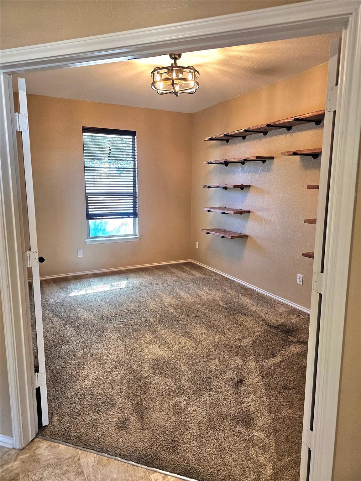 120 Schuylerville Dr, Elgin, TX 78621