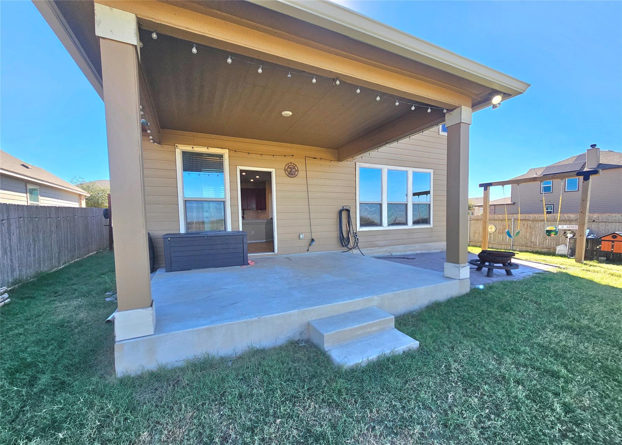 120 Schuylerville Dr, Elgin, TX 78621