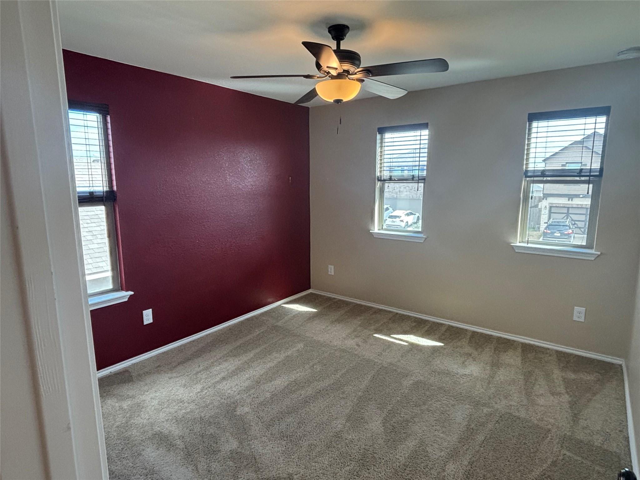 120 Schuylerville Dr, Elgin, TX 78621