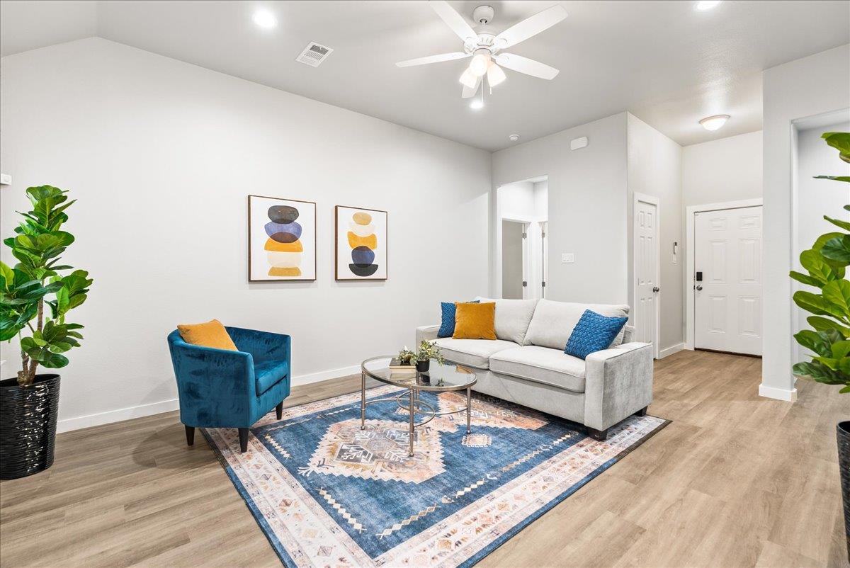 1624 E Collin St, Corsicana, TX 75110