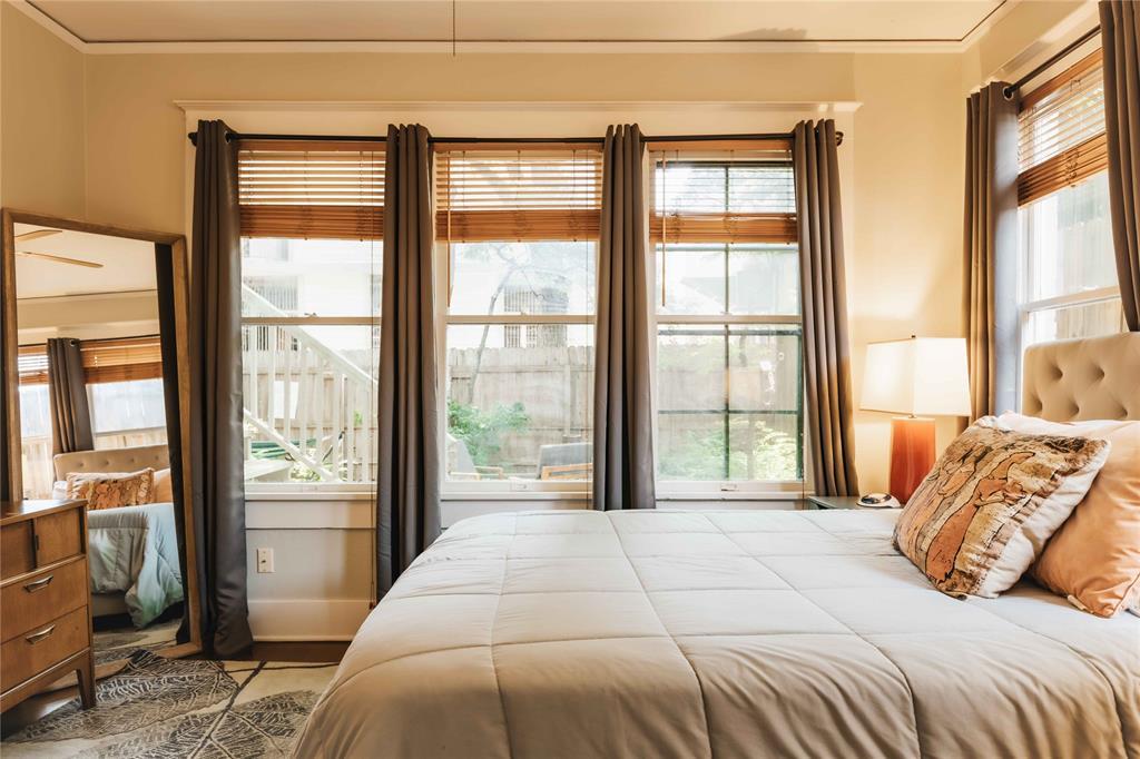 2623 Salado St, Austin, TX 78705