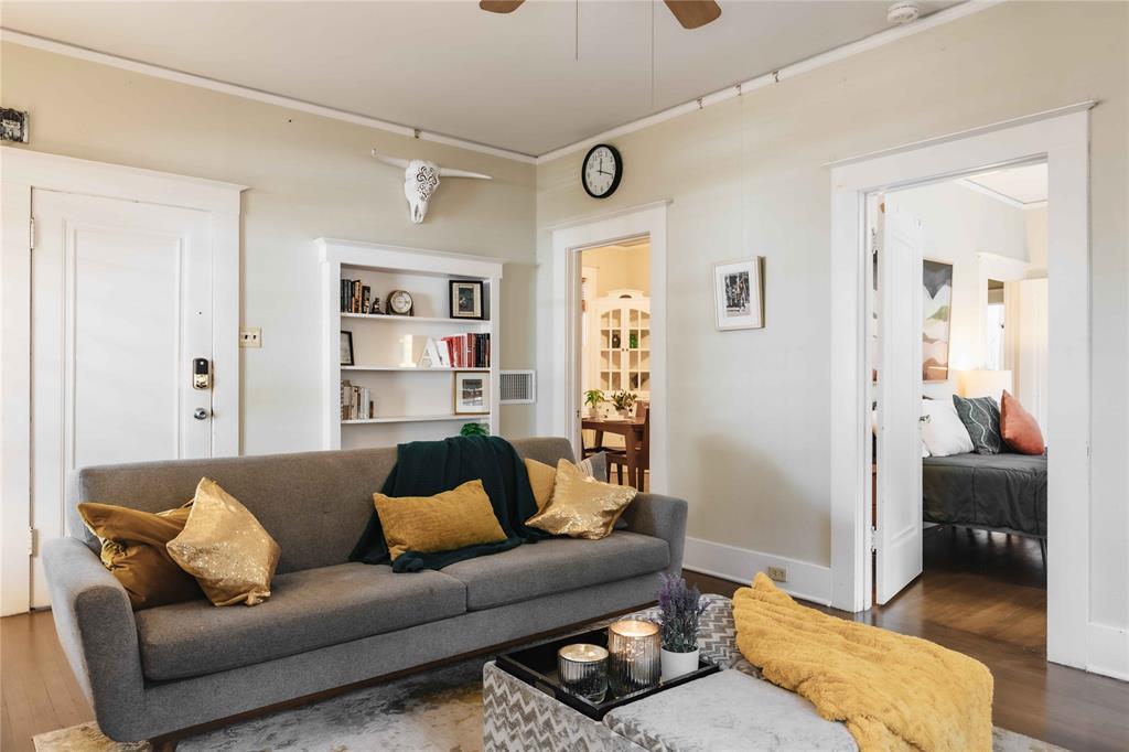 2623 Salado St, Austin, TX 78705