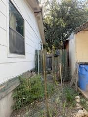 21471 Coyote Trl # 10, Leander, TX 78645