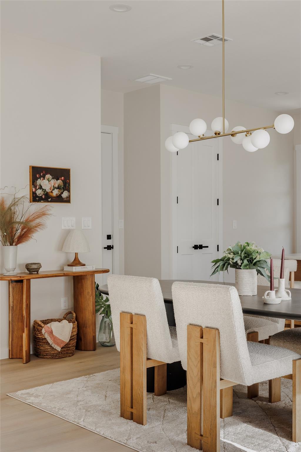 901 Redd St # 1, Austin, TX 78745